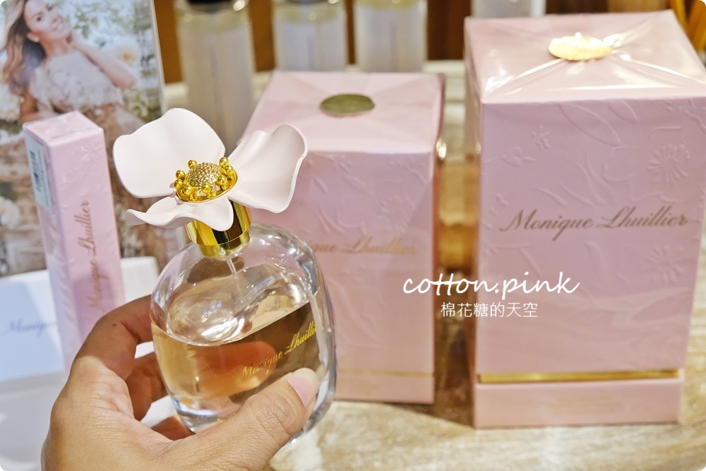 台中巷弄粉紅小市集好好買！香氛、圍巾、羊毛～超仙的啦！