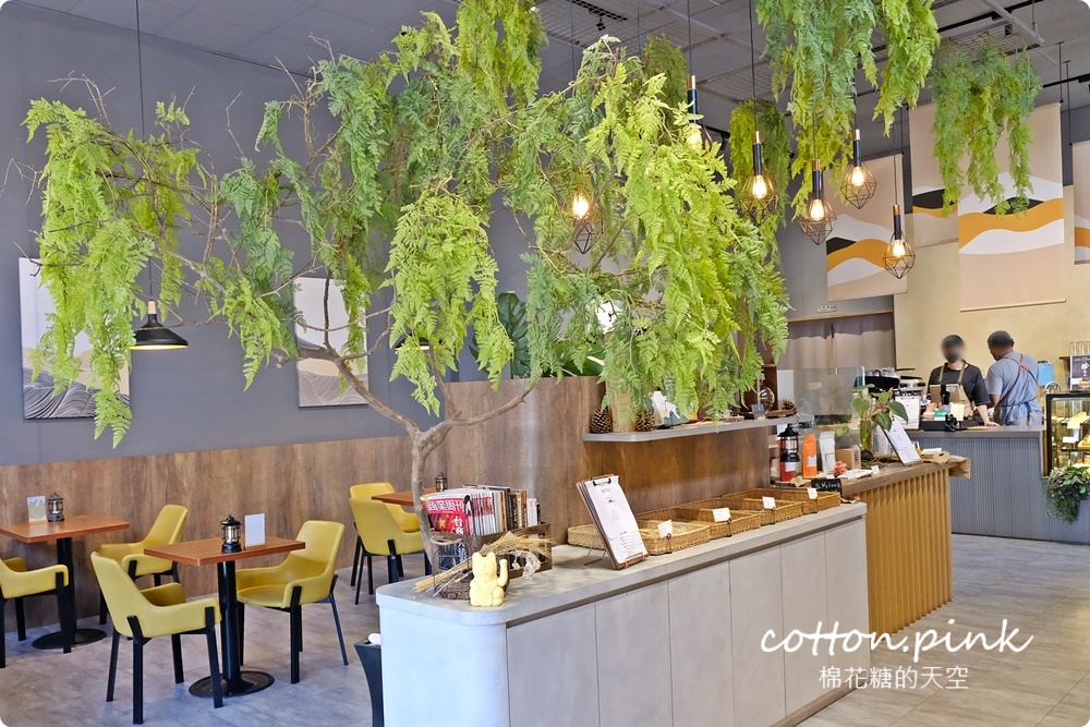 台中麵包店裡就能野餐?!沐山麵包露營風下午茶生吐司吃起來