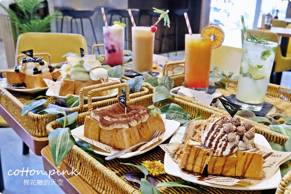 台中麵包店裡就能野餐?!沐山麵包露營風下午茶生吐司吃起來