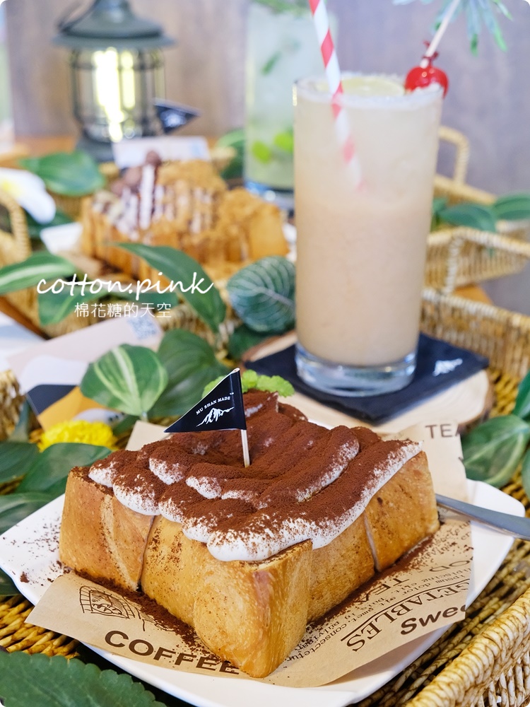 台中麵包店裡就能野餐?!沐山麵包露營風下午茶生吐司吃起來