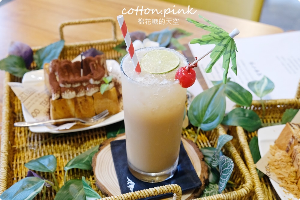 台中麵包店裡就能野餐?!沐山麵包露營風下午茶生吐司吃起來