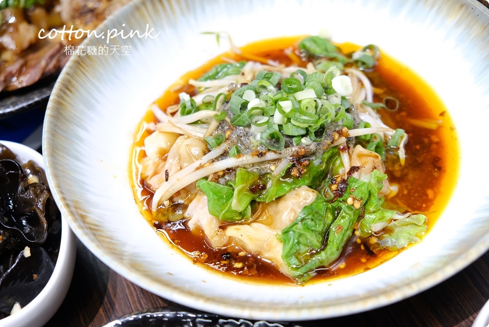 台中牛肉麵新分店！洄味牛肉麵進攻崇德路商圈～奢華牛六寶太狂啦