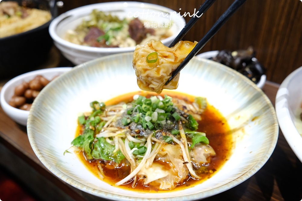 台中牛肉麵新分店！洄味牛肉麵進攻崇德路商圈～奢華牛六寶太狂啦