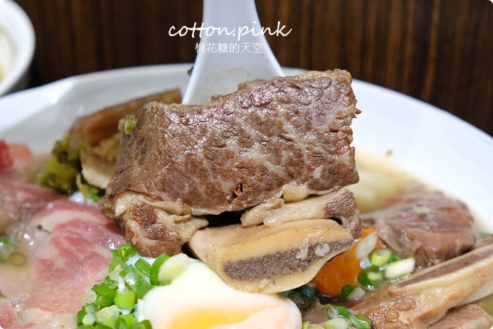 台中牛肉麵新分店！洄味牛肉麵進攻崇德路商圈～奢華牛六寶太狂啦