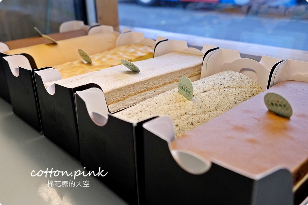 台中甜點下午茶這家CP值最高！童話泡芙蛋糕捲加泡芙組合甜甜價