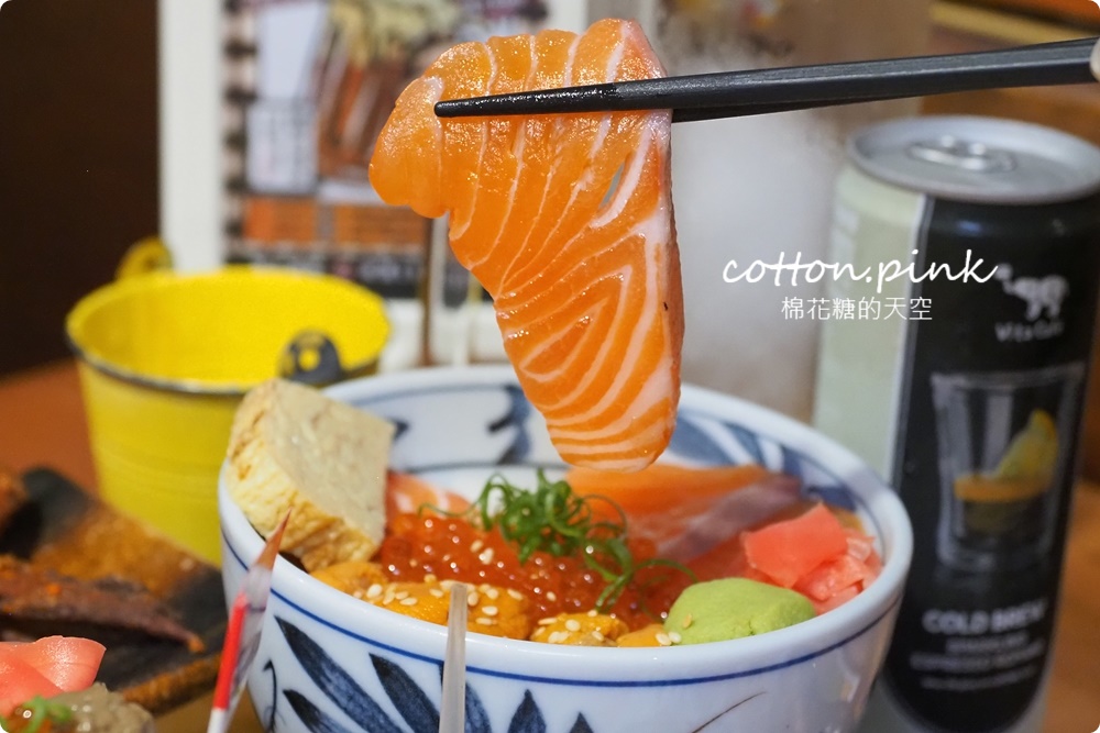 痛風丼飯大碗海鮮滿出來！森川丼丼大橋橫町不只好拍更好吃