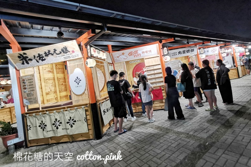 台中最新夜市開幕啦！漁人町日式風格街道加上點點星光超好拍