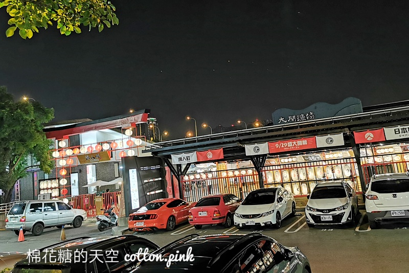 台中最新夜市開幕啦！漁人町日式風格街道加上點點星光超好拍