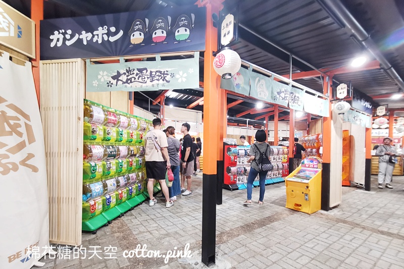 台中最新夜市開幕啦！漁人町日式風格街道加上點點星光超好拍