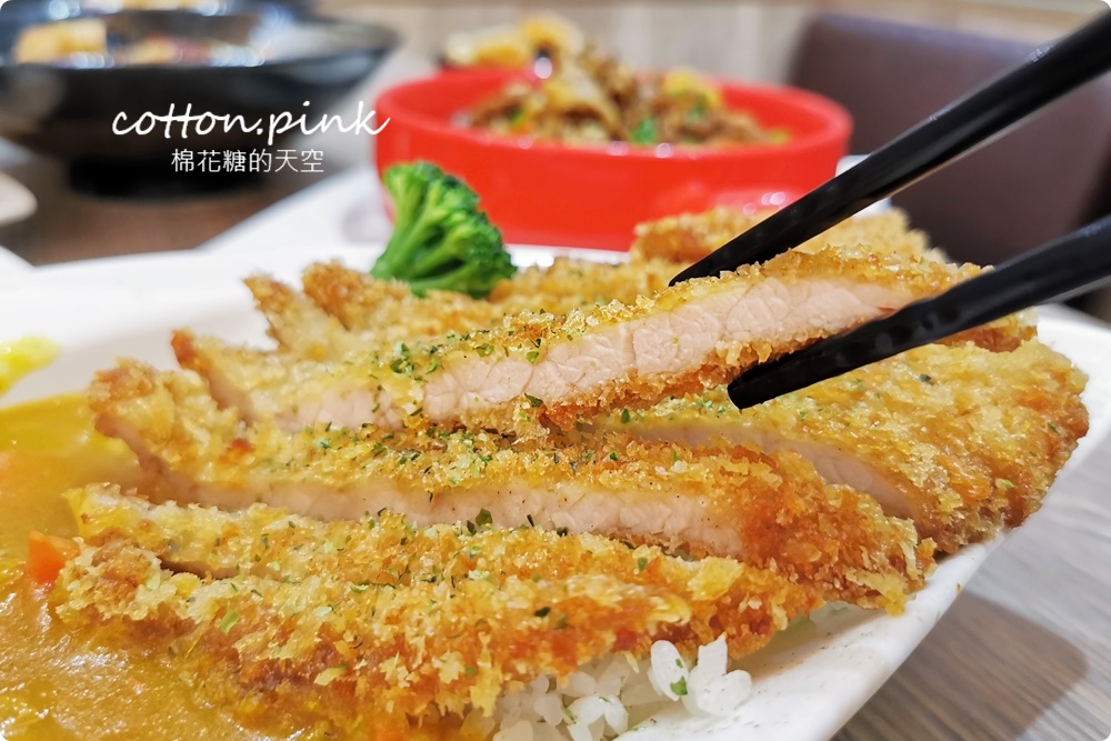 網路評價逼近五顆星～傳奇烤肉飯份量實在又大碗!香酥雞腿甜甜價必加