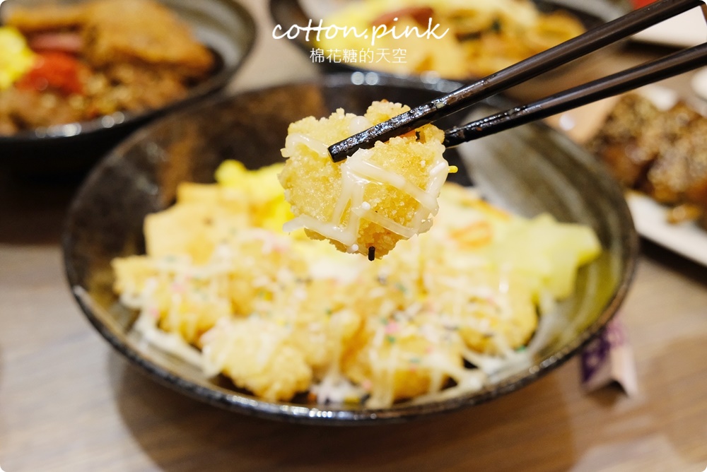 網路評價逼近五顆星~傳奇烤肉飯份量實在又大碗!香酥雞腿甜甜價必加 網路評價逼近五顆星~傳奇烤肉飯份量實在又大碗!香酥雞腿甜甜價必加