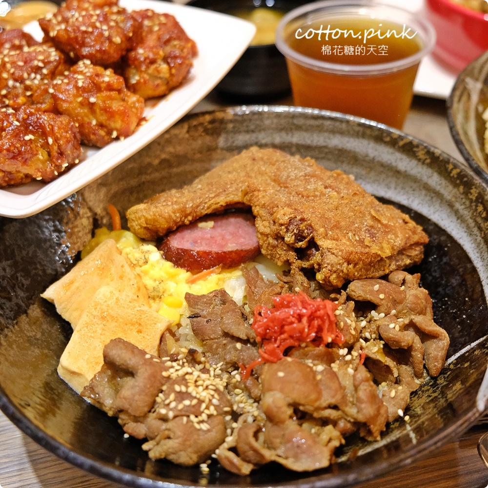 網路評價逼近五顆星～傳奇烤肉飯份量實在又大碗!香酥雞腿甜甜價必加
