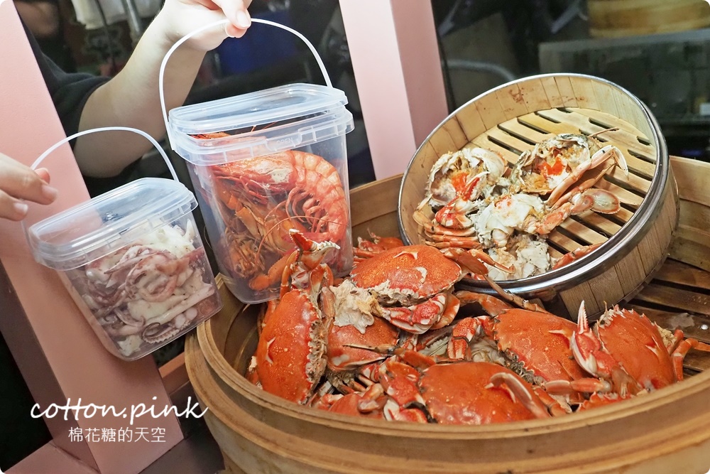 台中夜市最新推薦-海鮮饗宴，現蒸宜蘭黃金蟹、海釣透抽甜甜價