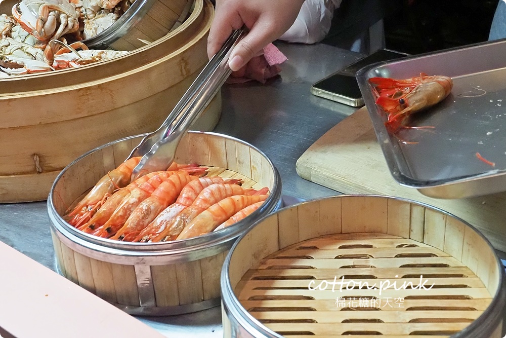 台中夜市最新推薦-海鮮饗宴，現蒸宜蘭黃金蟹、海釣透抽甜甜價