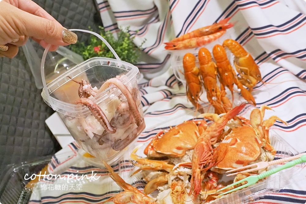 台中夜市最新推薦-海鮮饗宴，現蒸宜蘭黃金蟹、海釣透抽甜甜價