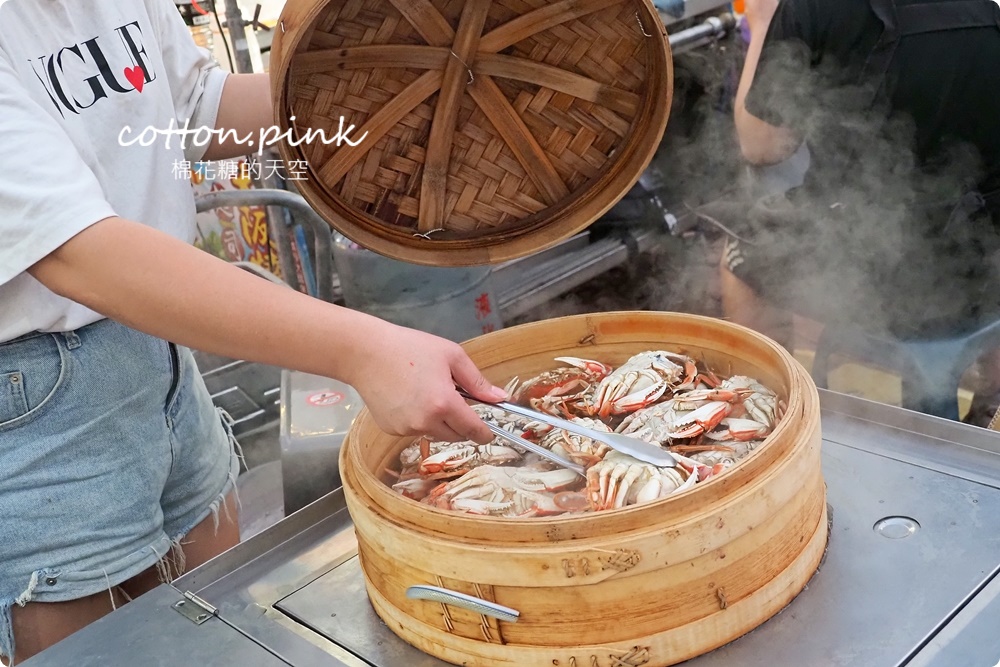 台中夜市最新推薦-海鮮饗宴，現蒸宜蘭黃金蟹、海釣透抽甜甜價