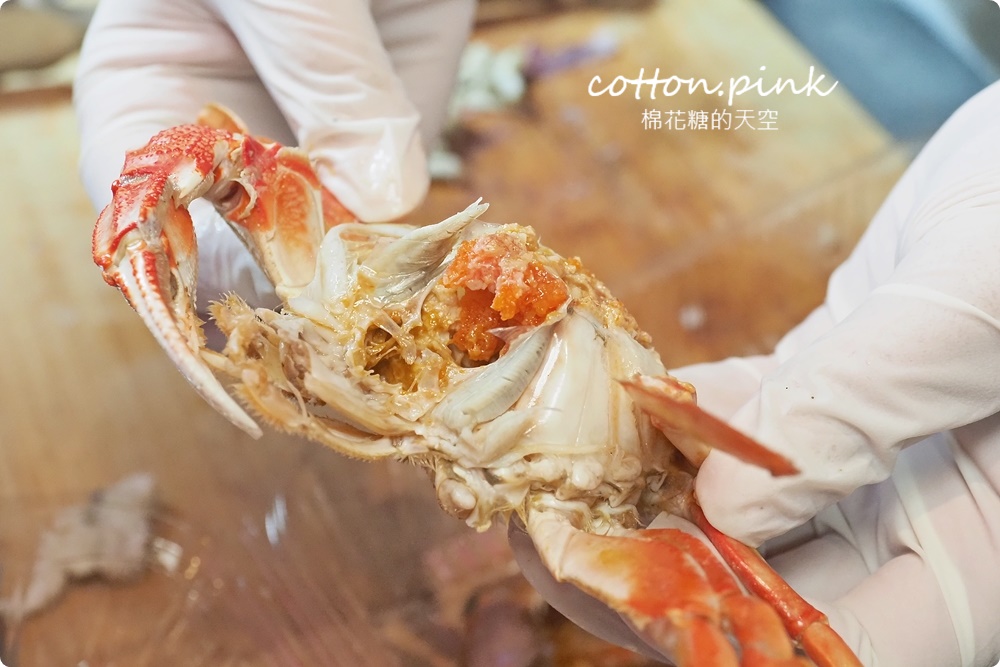 台中夜市最新推薦-海鮮饗宴，現蒸宜蘭黃金蟹、海釣透抽甜甜價