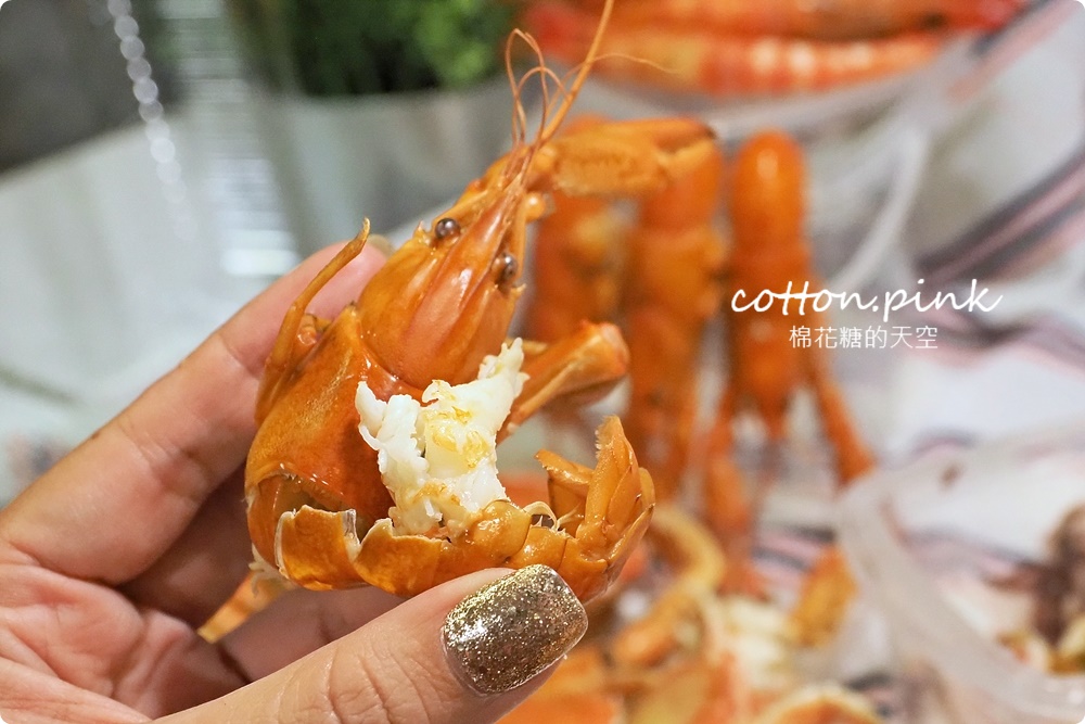 台中夜市最新推薦-海鮮饗宴，現蒸宜蘭黃金蟹、海釣透抽甜甜價