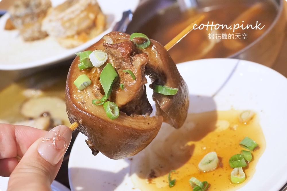 24小時營業！台中宵夜、早餐祖傳爌肉飯全了，藥燉排骨很驚豔耶