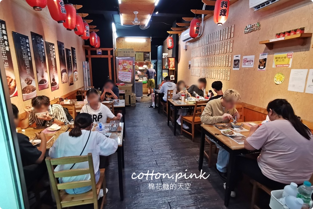 24小時營業！台中宵夜、早餐祖傳爌肉飯全了，藥燉排骨很驚豔耶