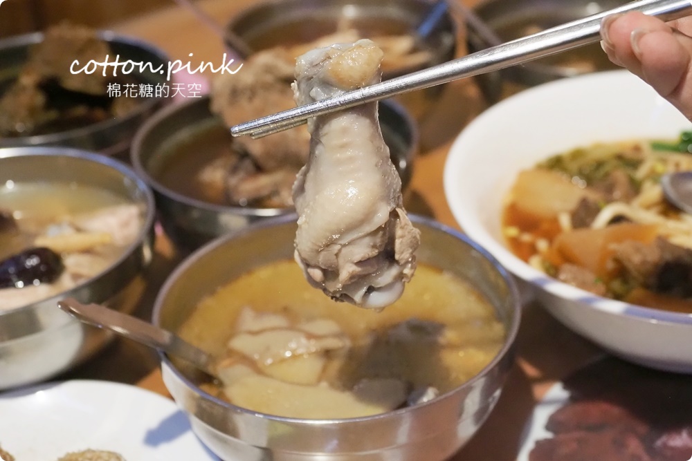 24小時營業！台中宵夜、早餐祖傳爌肉飯全了，藥燉排骨很驚豔耶