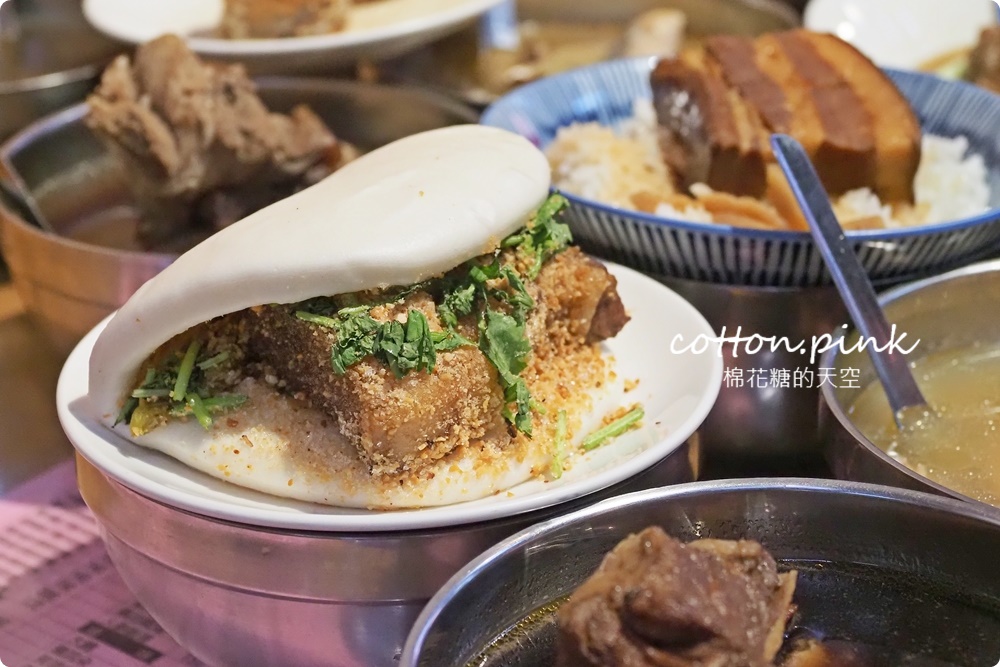 24小時營業！台中宵夜、早餐祖傳爌肉飯全了，藥燉排骨很驚豔耶