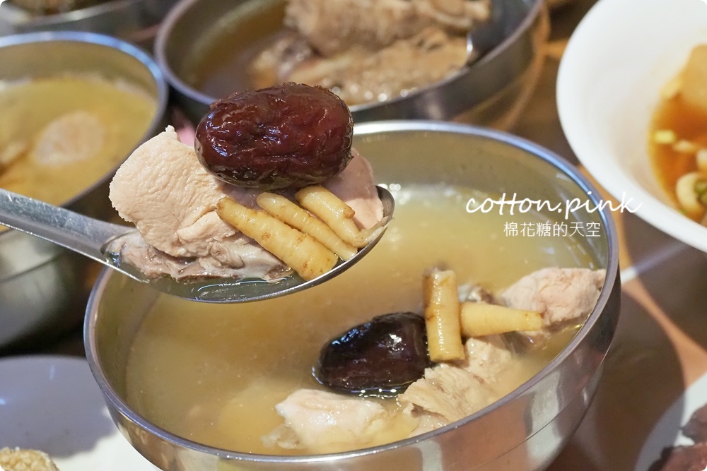 24小時營業！台中宵夜、早餐祖傳爌肉飯全了，藥燉排骨很驚豔耶