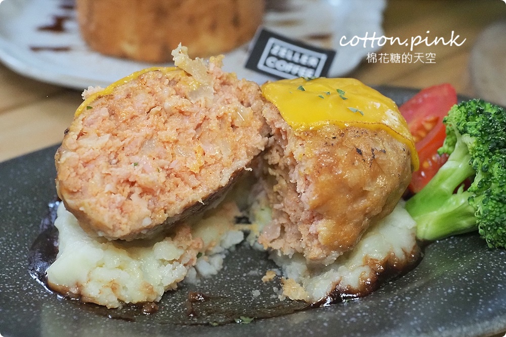 台中露營風早午餐就在舊鐵道旁，宅樂咖啡餐點選擇多~超值套餐加起來