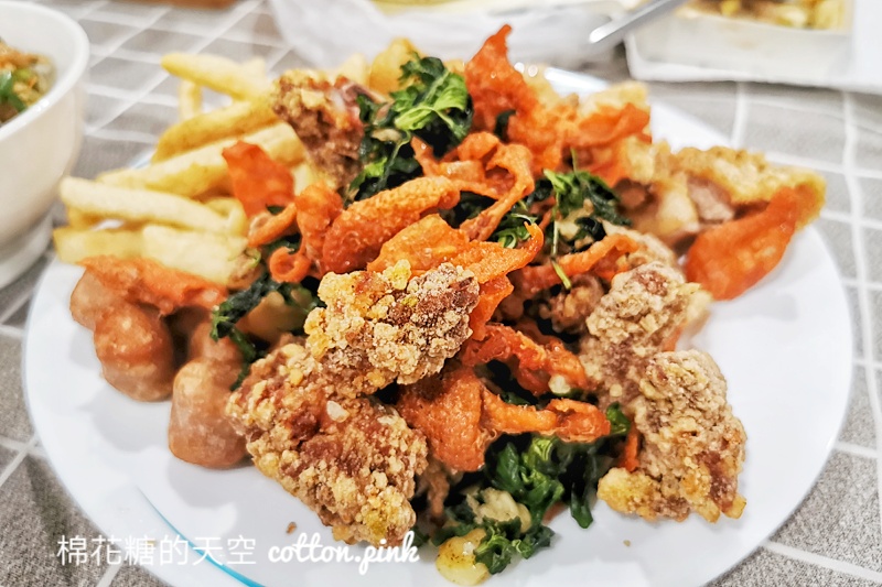 台中鹹酥雞這家夠霸氣!少見鹹酥蝦超下飯的啦~ 台中鹹酥雞這家夠霸氣!少見鹹酥蝦超下飯的啦~