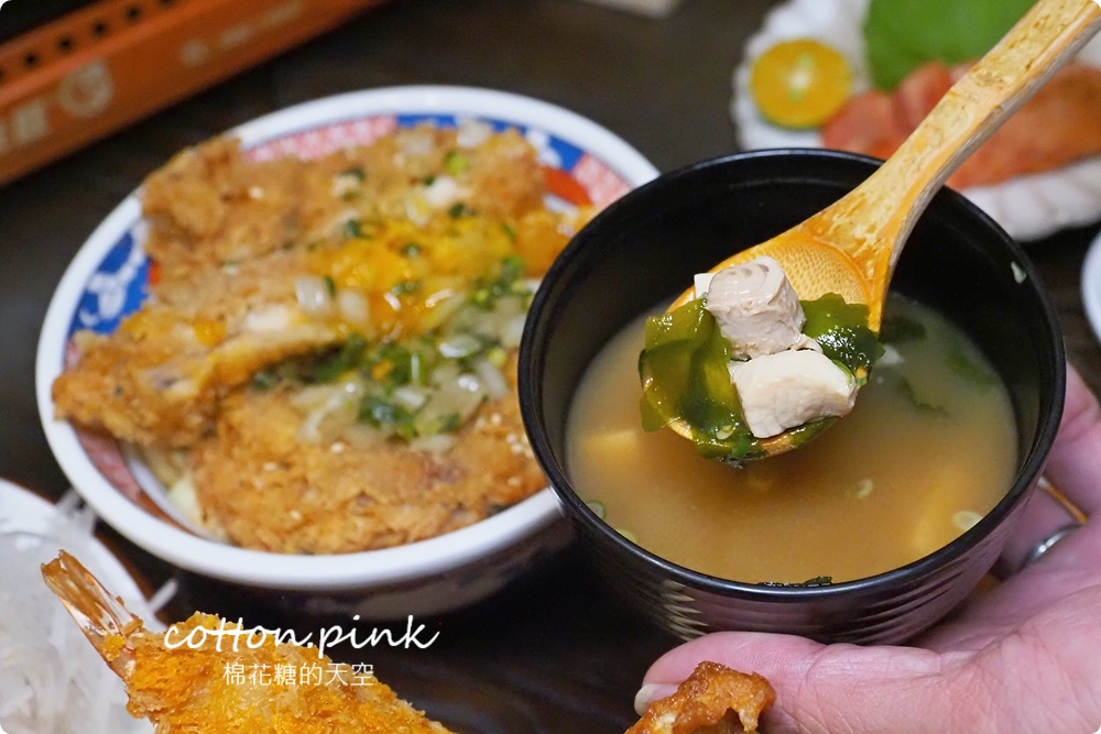 台中巷弄居酒屋～鮨遇|小小麥最新菜單超澎湃，聚餐、包場活動好去處~有獨立包廂