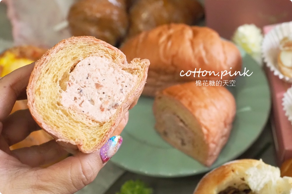 草莓季必吃！草莓可頌、巴斯克、生乳輕乳酪～牛頌草莓生乳可頌季節限定上市