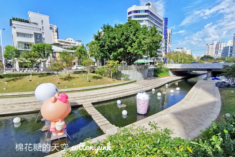 2023台中耶誕嘉年華～柳川場台中好甜搶先看！熊大、兔兔降落台中