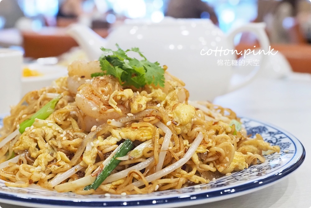 台中頂級版燒臘三寶飯！龍富貴推出港式燒臘個人餐～升級櫻桃鴨超多汁
