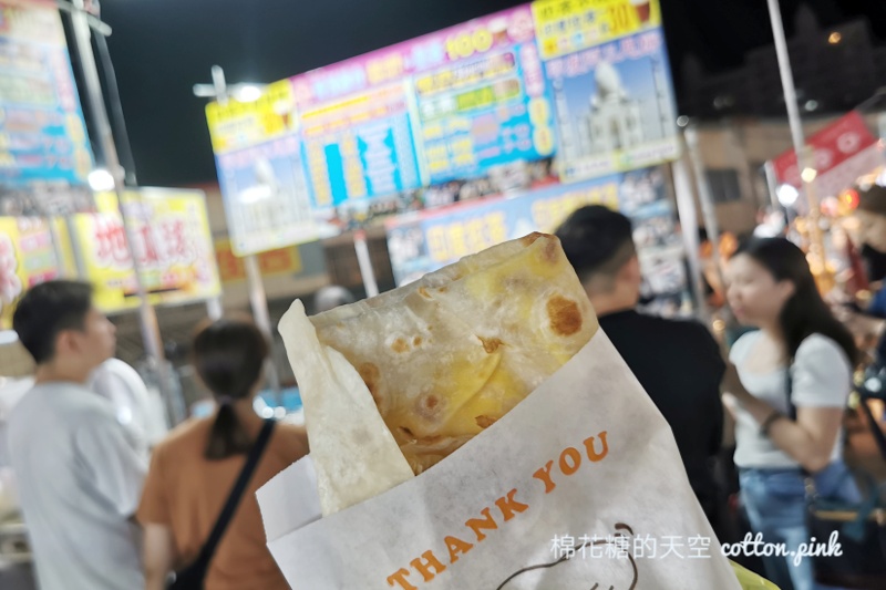 台中大慶夜市排隊攤位-印度甩餅，老闆超像國際巨星的啦～