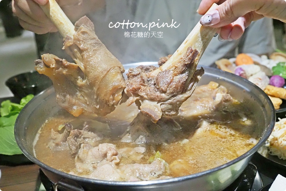台中羊肉爐吃到飽推薦-正老林羊肉爐羊大骨、羊腳筋通通吃到飽！
