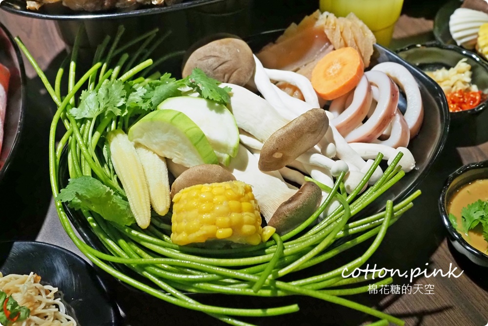 台中羊肉爐吃到飽推薦-正老林羊肉爐羊大骨、羊腳筋通通吃到飽！