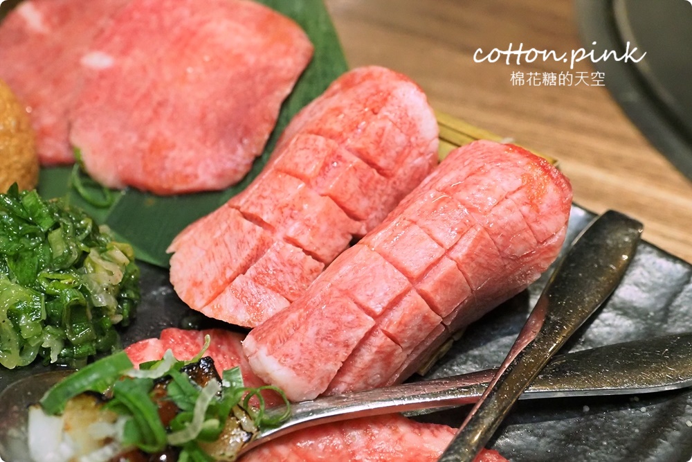 台中燒肉推薦|逢甲札卡燒肉谷歌評價4.9！同價位豐富變化直逼燒肉天花板