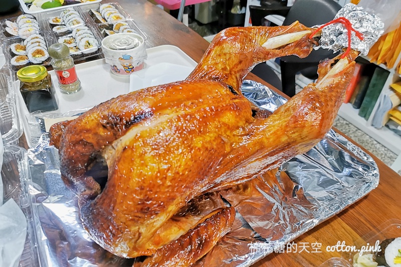 台中就能吃到火雞大餐！九合烤鴨聖誕火雞開箱儀式感滿滿