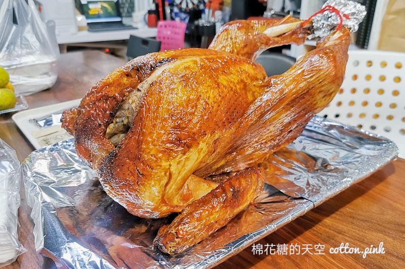 台中就能吃到火雞大餐！九合烤鴨聖誕火雞開箱儀式感滿滿