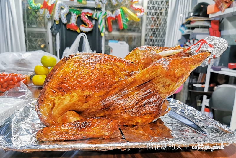 台中就能吃到火雞大餐！九合烤鴨聖誕火雞開箱儀式感滿滿
