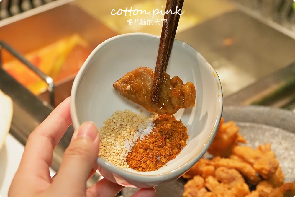 台中最新麻辣火鍋！重慶火鍋緋花～燉牛肉放題吃起來，燒肉風間最新品牌