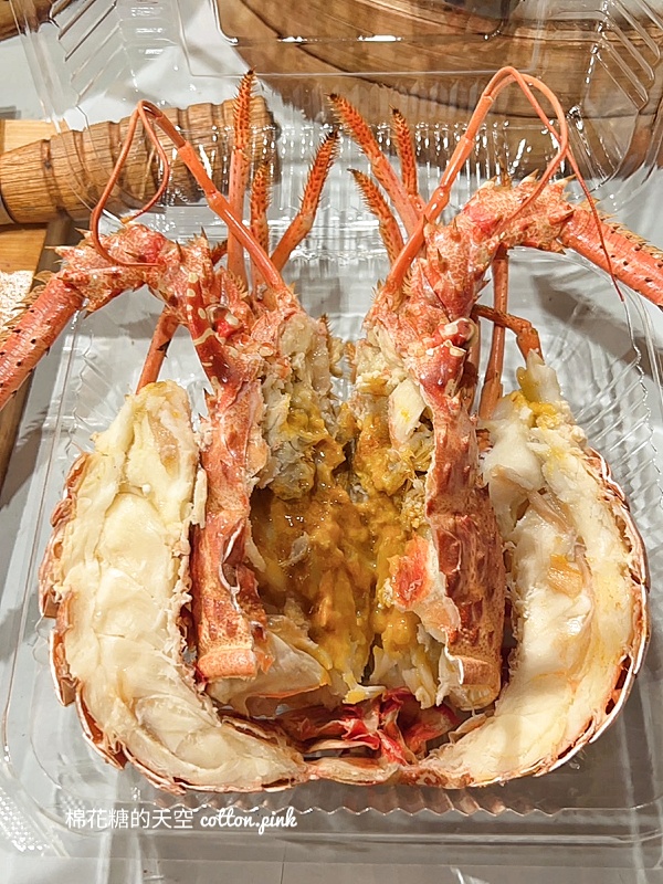 台中夜市最新推薦-海鮮饗宴，現蒸宜蘭黃金蟹、海釣透抽甜甜價