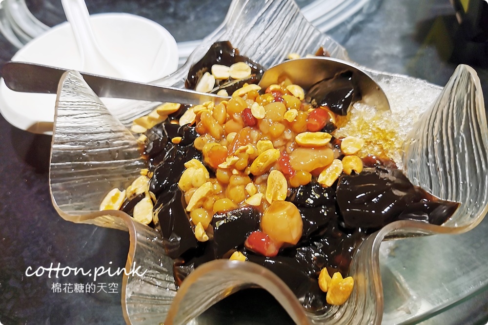 台中最夯公園-馬卡龍公園玩到不想回家啦！周邊好料美食推薦看這篇～