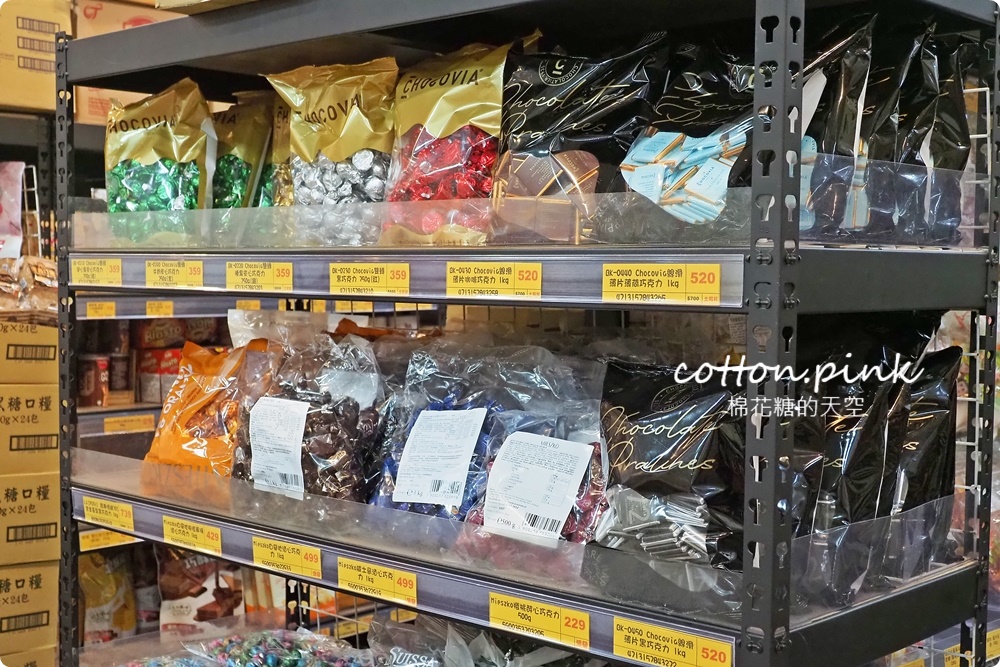 台中過年春節這裡買最划算！台灣e食館根本迷你版年貨大街