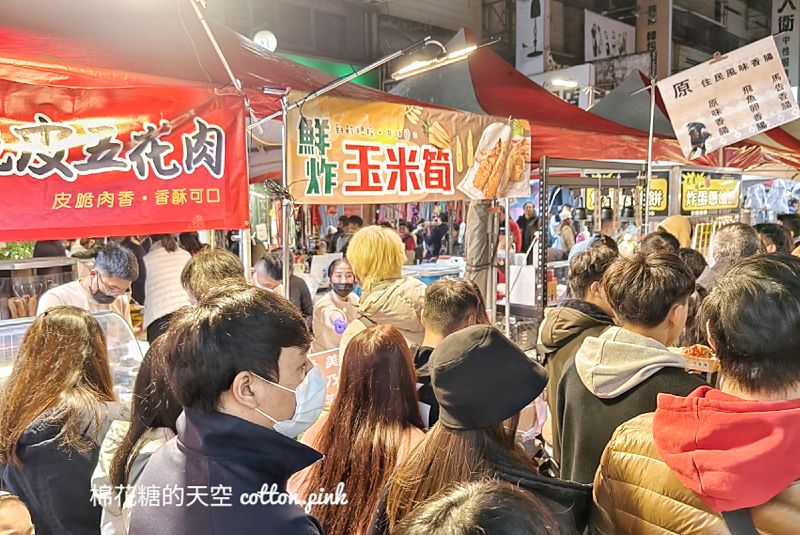 天津路年貨大街開跑啦！首週開跑就爆人潮~根本小紅書美食大集合