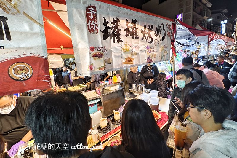 天津路年貨大街開跑啦！首週開跑就爆人潮~根本小紅書美食大集合