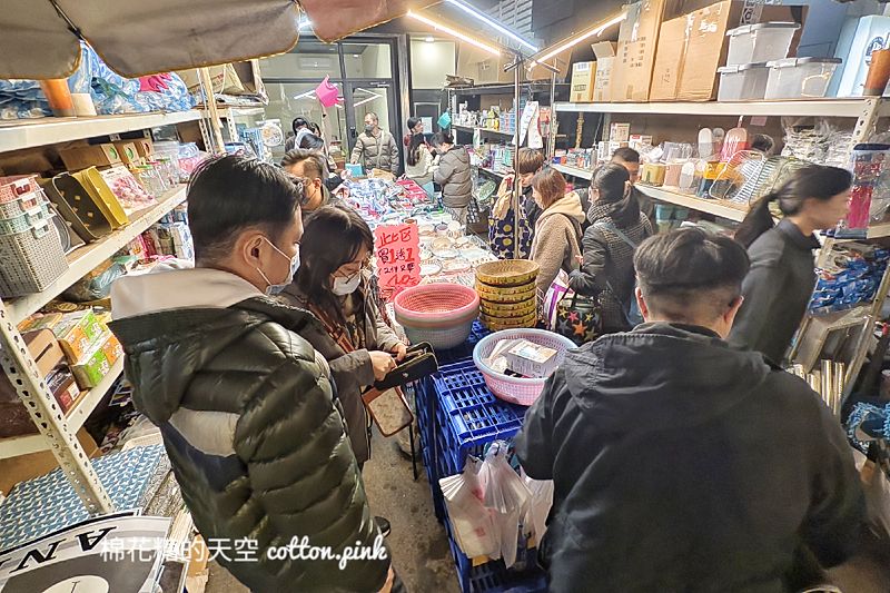 天津路年貨大街開跑啦！首週開跑就爆人潮~根本小紅書美食大集合