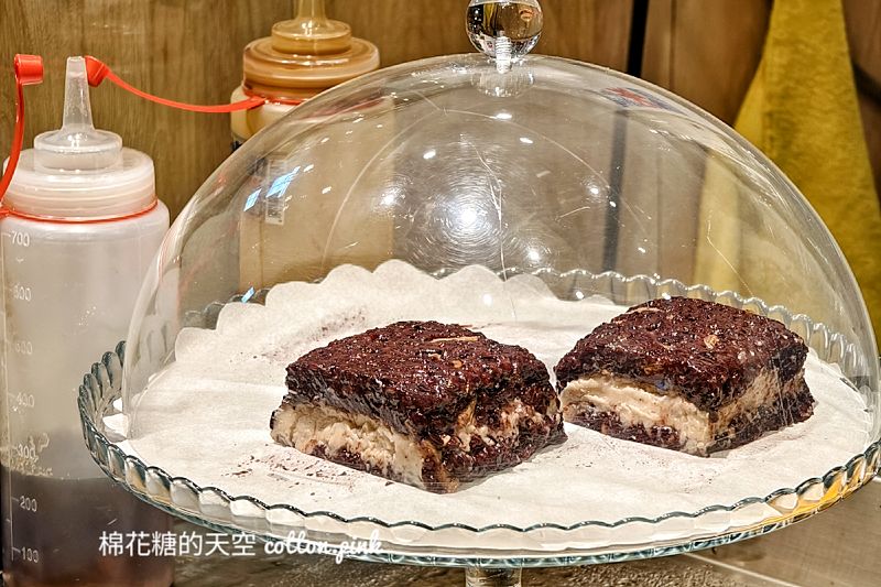台中也有燒冷冰啦！冰角燒麻糬剉冰～加上芋頭超對味！