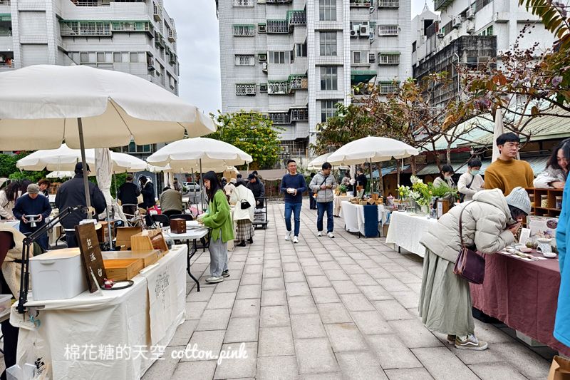 小蝸牛市集這週超隱密！藏在大樓裡的儒考棚也很有看頭