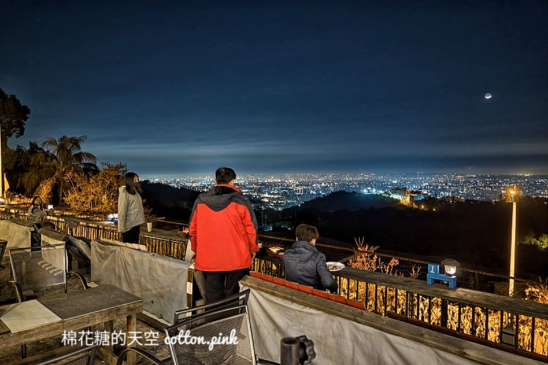 台中夜景咖啡-Love公老坪三層座位視野超棒!看夕陽、看夜景大推